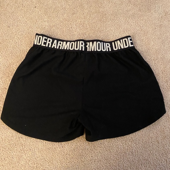 Under Armour shorts - Picture 2 of 5